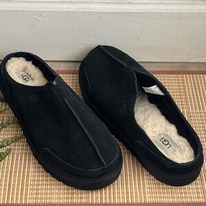 UGG Men's 1166761 Wool Blend Slipper Size: 11